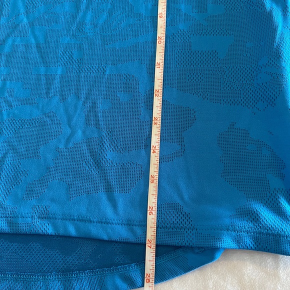 Under Armour Heatgear Loose Fit Shirt Mens Small Blue Camoufle Short Sleeve Logo - Picture 2 of 8